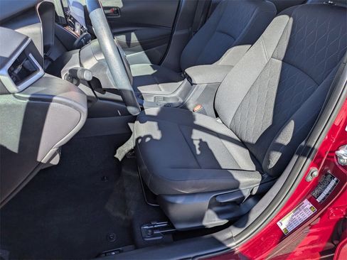 Used 2025 Toyota Corolla LE image 14