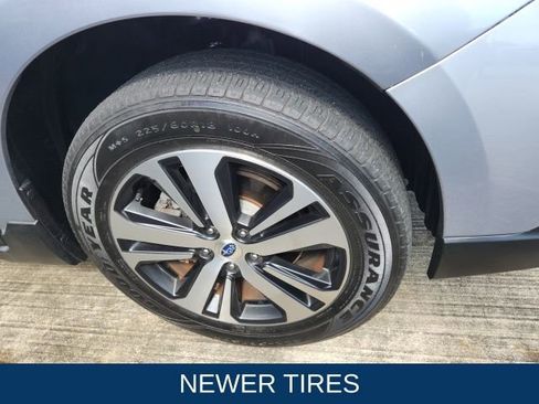 Used 2019 Subaru Outback 2.5i Limited image 3