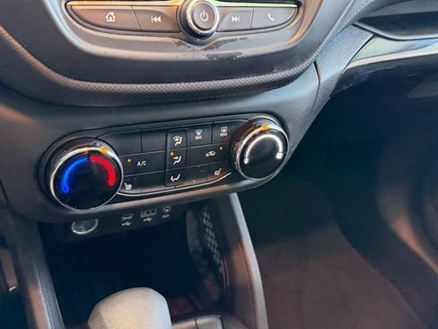 Certified 2021 Chevrolet TrailBlazer LT w/ Driver Confidence Package FWD image 17