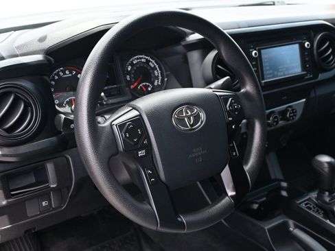 Used 2019 Toyota Tacoma SR w/ SR Convenience Package image 10