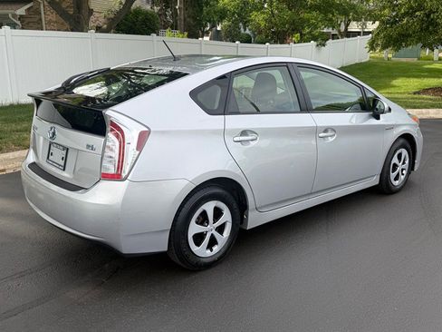 Used 2014 Toyota Prius Two FWD image 6