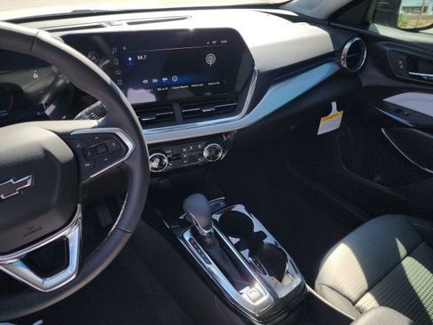 New 2026 Chevrolet Trax LT w/ Midnight Edition image 27
