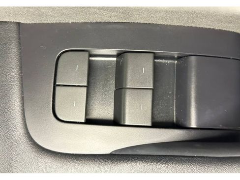 Used 2023 Tesla Model Y Performance image 35