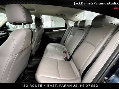Used 2017 Honda Civic Touring image 18