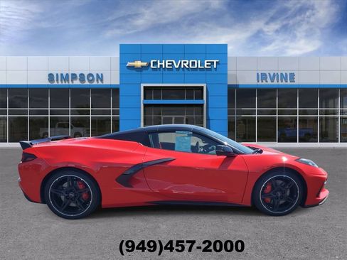 Used 2023 Chevrolet Corvette Stingray Premium Conv w/ Z51 Performance Package RWD image 9
