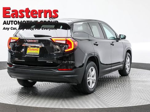 Used 2022 GMC Terrain SLE image 5