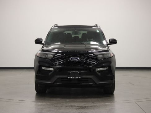 Used 2024 Ford Explorer ST-Line w/ Class IV Trailer Tow Package AWD/4WD image 3