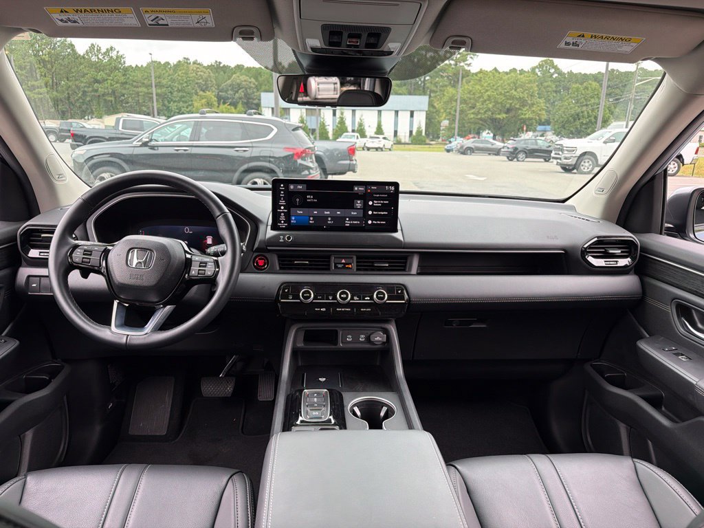 Certified 2026 Honda Pilot Touring image 8