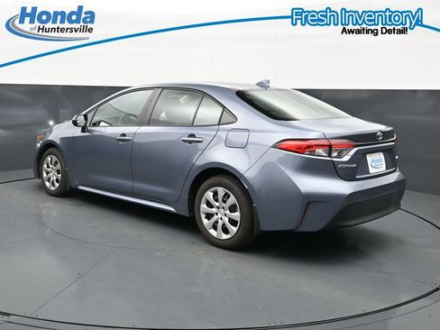 Used 2025 Toyota Corolla LE FWD image 7