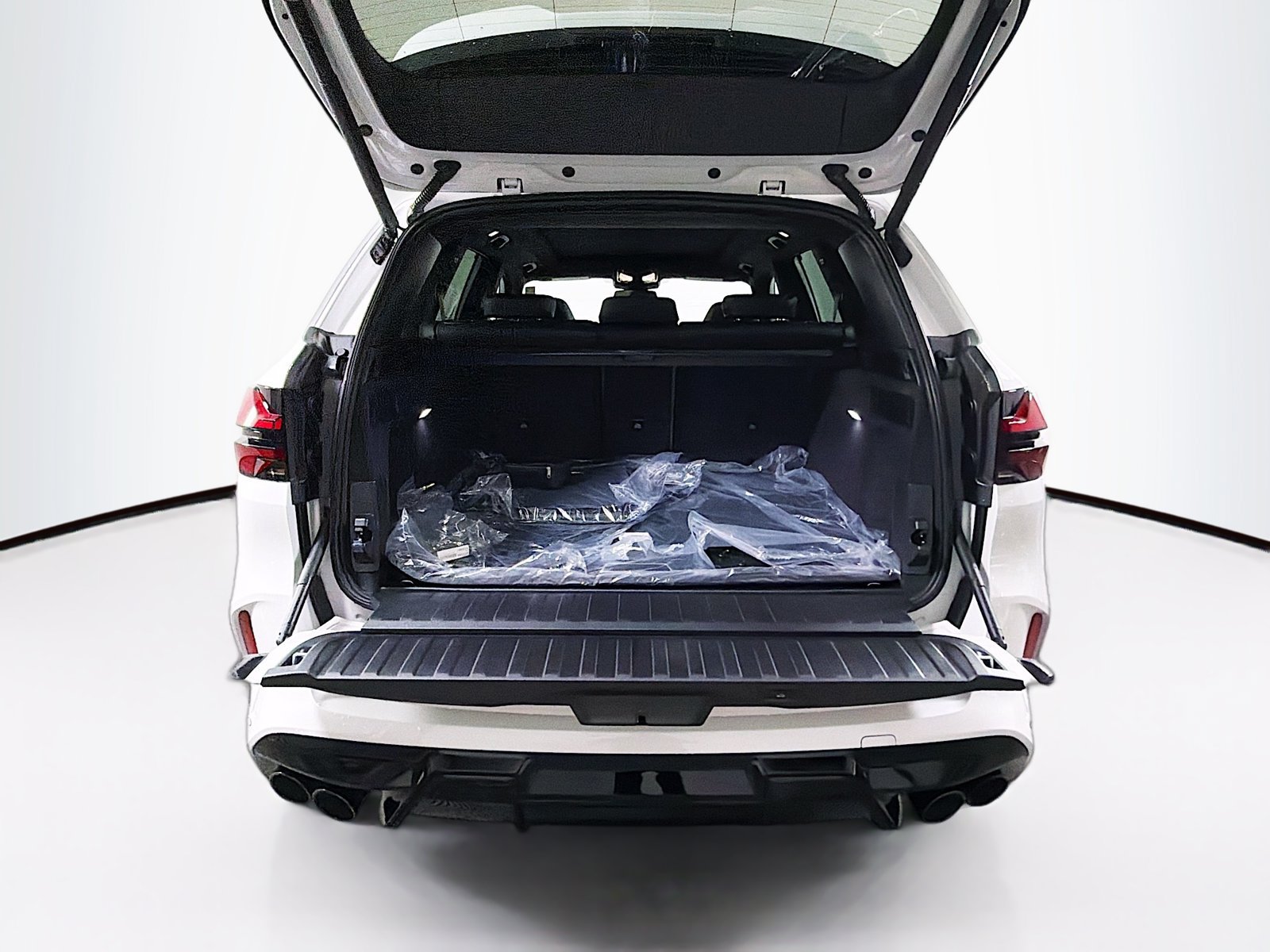 New 2026 BMW X5 M Competition w/ Executive Package AWD/4WD image 29