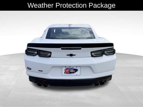 Used 2022 Chevrolet Camaro SS RWD image 6