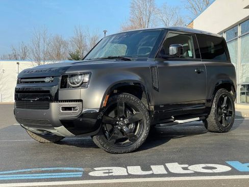 Used 2023 Land Rover Defender 90 V8 AWD/4WD image 9