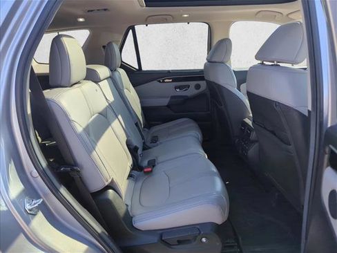 Used 2024 Honda Pilot Touring image 20