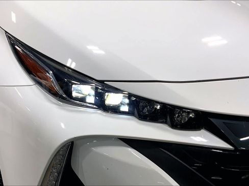 Used 2021 Toyota Prius Prime LE FWD image 28