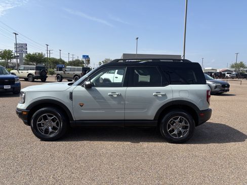 Certified 2023 Ford Bronco Sport Badlands w/ Premium Package AWD/4WD image 2