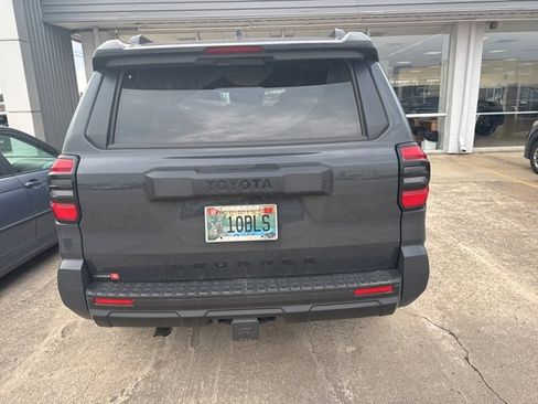 Used 2025 Toyota 4Runner SR5 image 6