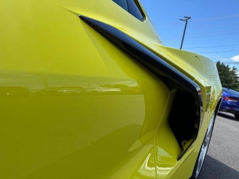 Used 2024 Chevrolet Corvette Stingray Coupe w/ 1LT RWD image 19