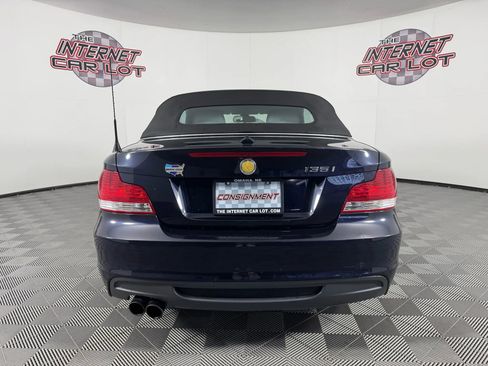 Used 2009 BMW 135i Convertible image 12