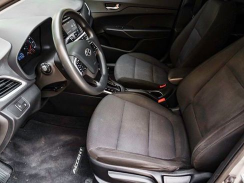 Used 2021 Hyundai Accent SEL image 9
