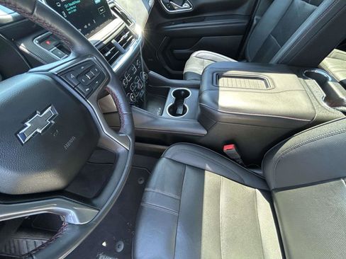 Used 2022 Chevrolet Tahoe RST w/ Sport Performance Package AWD/4WD image 10