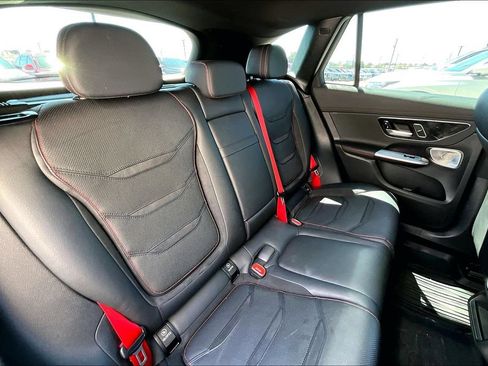 Used 2024 Mercedes-Benz GLC 43 AMG 4MATIC image 37