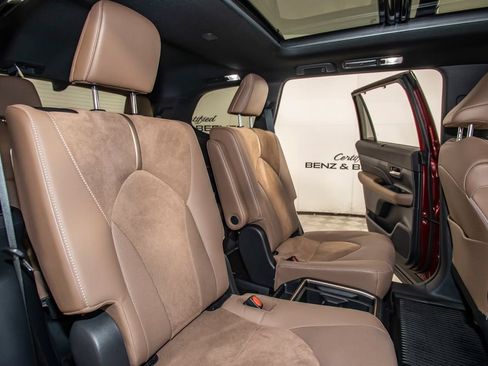 Used 2025 Toyota Grand Highlander AWD Hybrid image 19