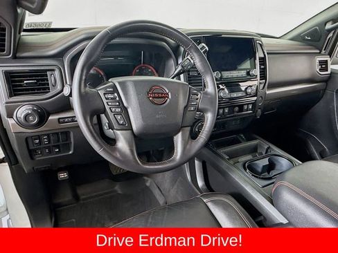 Used 2024 Nissan Titan PRO-4X w/ Pro-4x Convenience Package AWD/4WD image 7