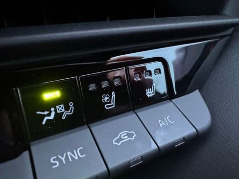 Used 2025 Toyota Crown Signia image 13