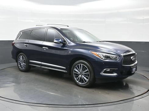 Used 2019 INFINITI QX60 Luxe w/ Sensory Package AWD/4WD image 8