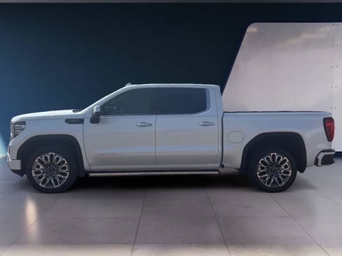 Used 2023 GMC Sierra 1500 Denali Ultimate AWD/4WD image 2