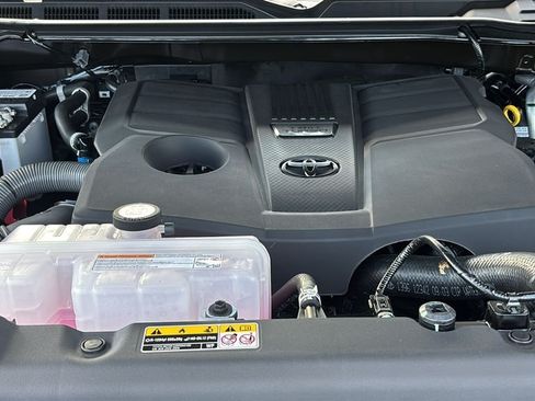 New 2026 Toyota Tundra Limited AWD/4WD image 36