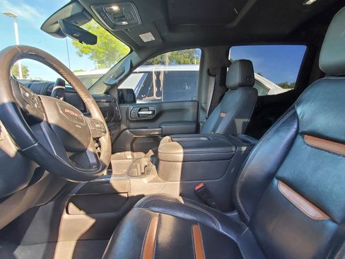 Used 2021 GMC Sierra 1500 AT4 w/ AT4 Premium Package image 3