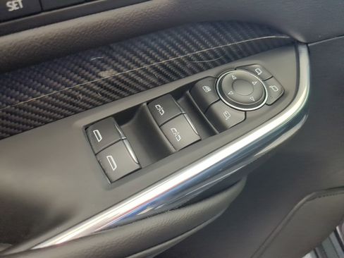 Certified 2024 Cadillac XT4 Sport image 21