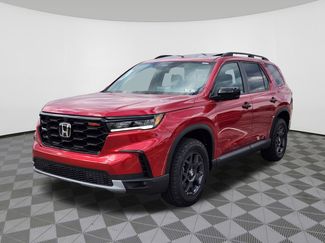 New 2025 Honda Pilot TrailSport video 2