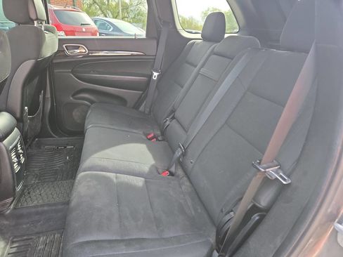 Used 2013 Jeep Grand Cherokee Laredo w/ Laredo E Group image 8