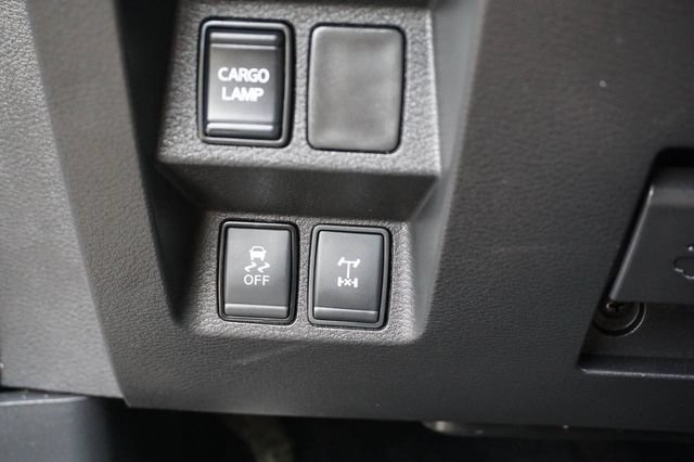 Used 2026 Nissan Frontier PRO-4X AWD/4WD image 25