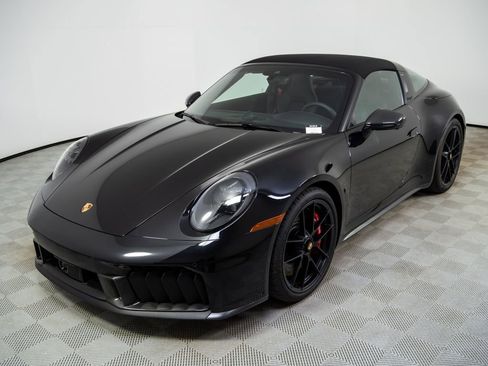 Certified 2026 Porsche 911 Targa 4 GTS image 34