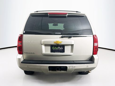 Used 2014 Chevrolet Tahoe LT w/ Luxury Package AWD/4WD image 7
