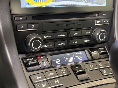 Certified 2019 Porsche 911 Carrera 4S AWD/4WD image 19