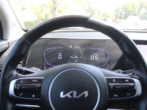 Certified 2023 Kia Sportage EX FWD image 25