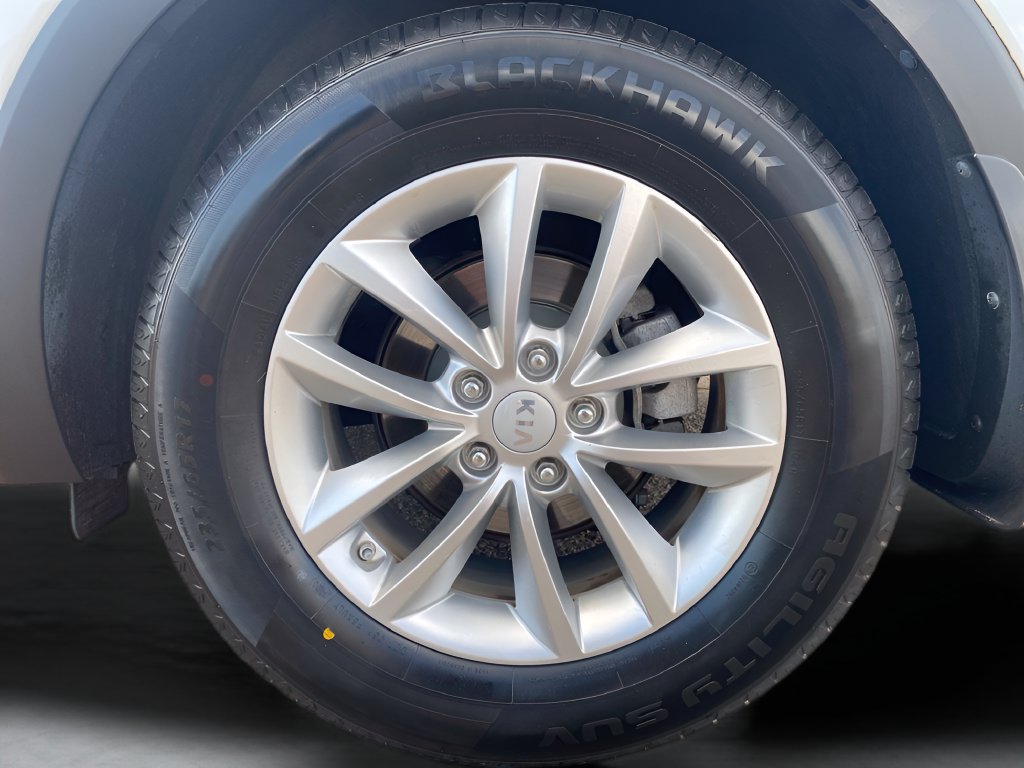 Used 2017 Kia Sorento LX w/ LX V6 Convenience Package FWD image 36