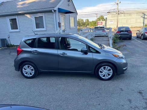 Used 2017 Nissan Versa Note SV FWD image 10