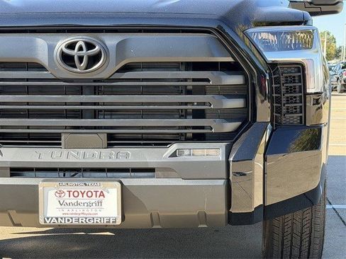 New 2026 Toyota Tundra SR5 image 9