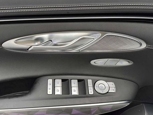 Used 2025 Genesis GV70 3.5T Sport w/ Sport Advanced Package image 14