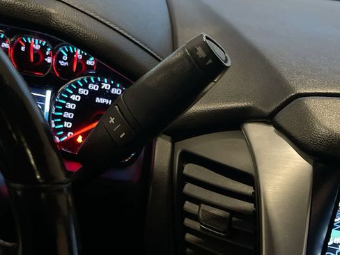 Used 2019 GMC Yukon XL SLT w/ Open Road Package image 20