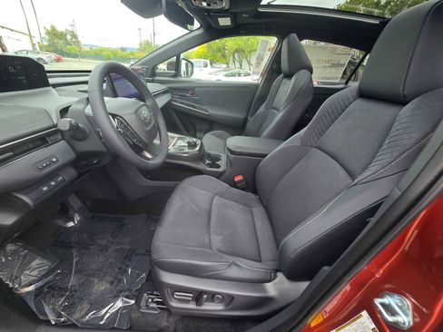 New 2026 Toyota C-HR AWD/4WD image 25