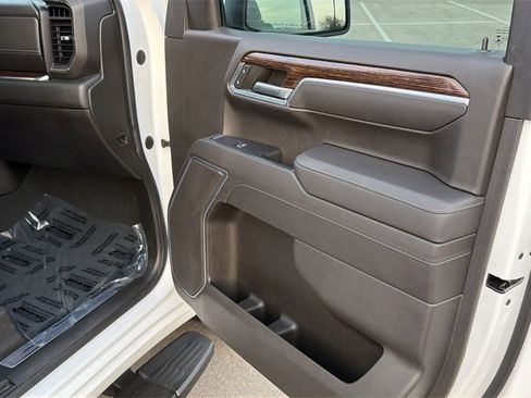 Used 2022 GMC Sierra 1500 Elevation image 44