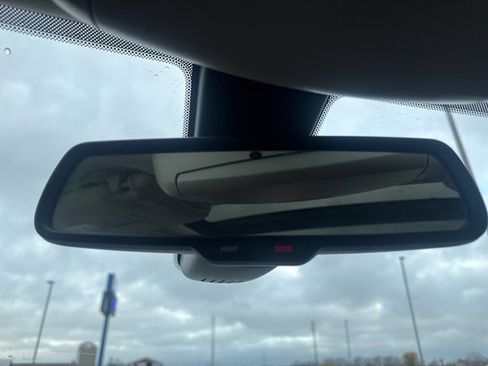 Used 2020 Chrysler 300 Limited image 38