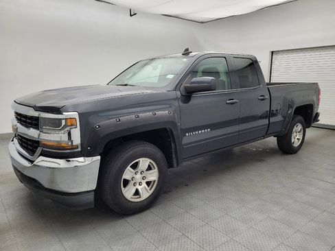 Used 2018 Chevrolet Silverado 1500 LT AWD/4WD image 2