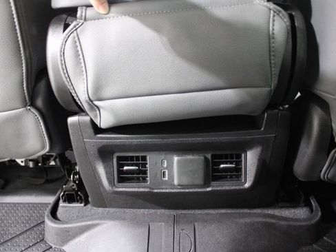 Used 2022 Chevrolet Silverado 1500 LT w/ Convenience Package II image 23